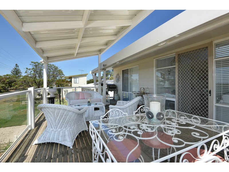 37 Captain Sturt Parade, Hindmarsh Island SA 5214