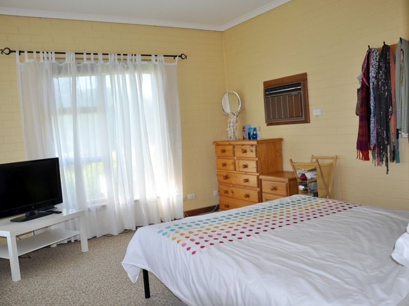 3 Leworthy Street, Victor Harbor SA 5211