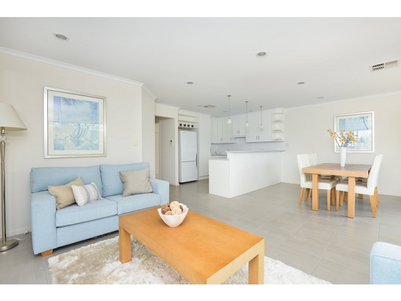 6 Aquamarine Boulevard, Hayborough SA 5211