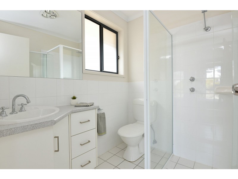 6 Aquamarine Boulevard, Hayborough SA 5211