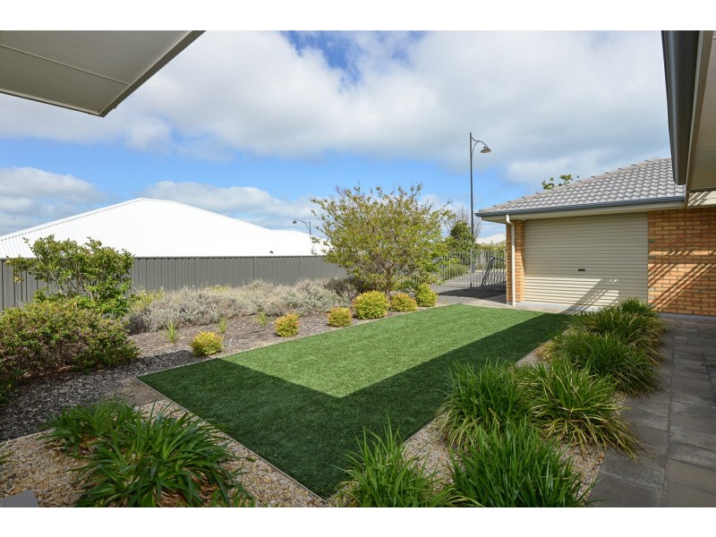 6 Aquamarine Boulevard, Hayborough SA 5211