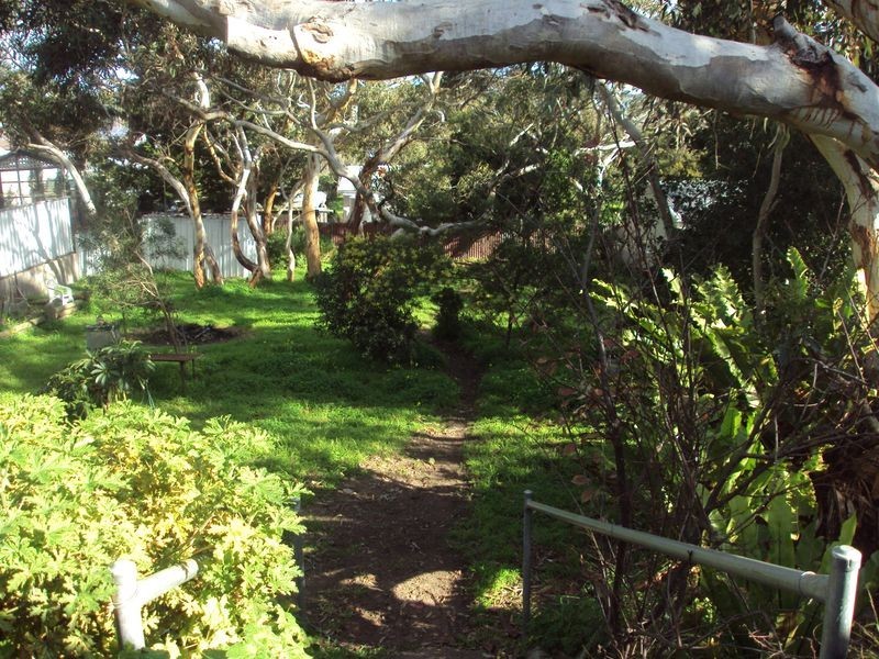 9 Keithalan Avenue, Victor Harbor SA 5211