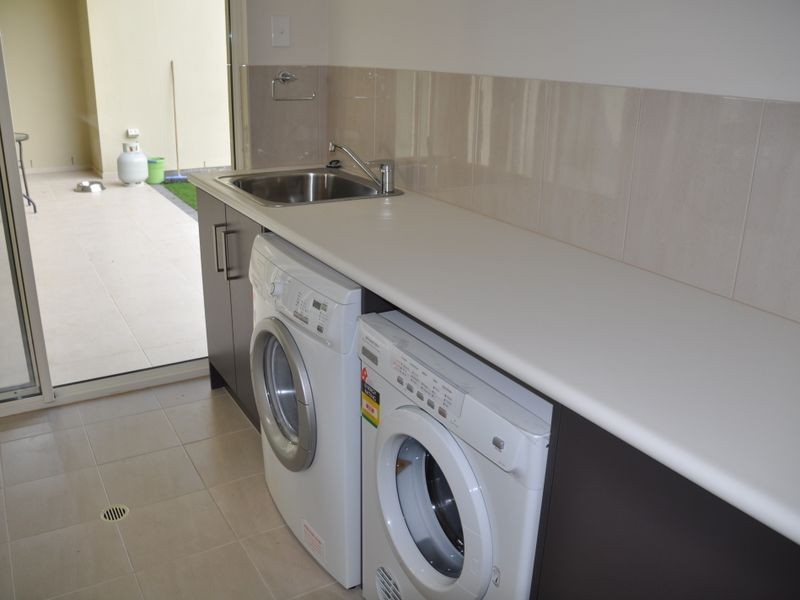 65 Warland Avenue, Victor Harbor SA 5211