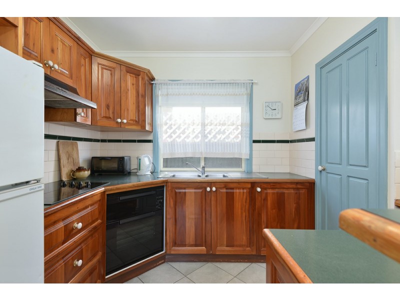 110A Victoria Street, Victor Harbor SA 5211