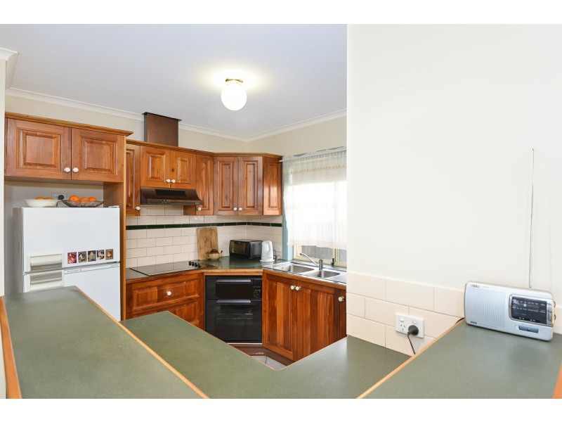 110A Victoria Street, Victor Harbor SA 5211