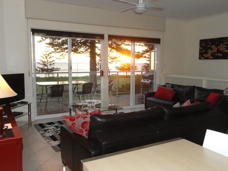 3/20 Flinders Parade, Victor Harbor SA 5211