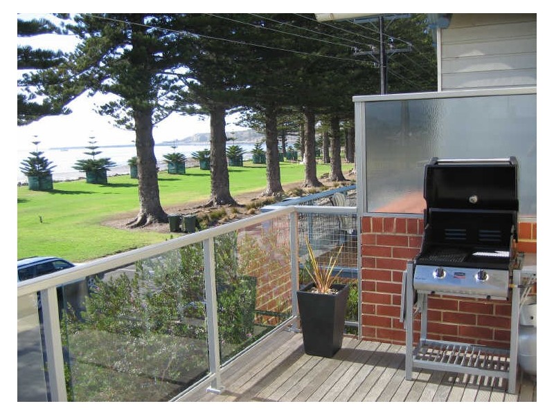 3/20 Flinders Parade, Victor Harbor SA 5211