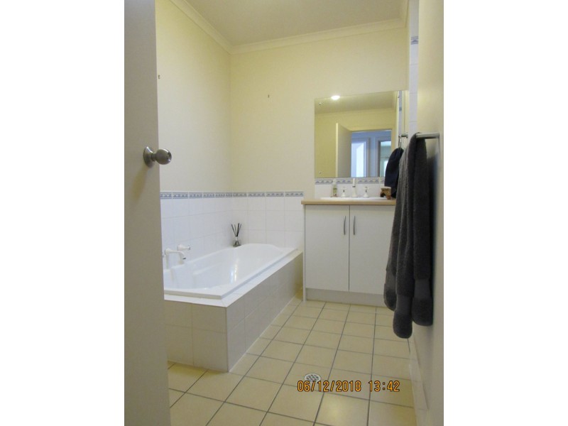 31 Minnamoora Court, Encounter Bay SA 5211