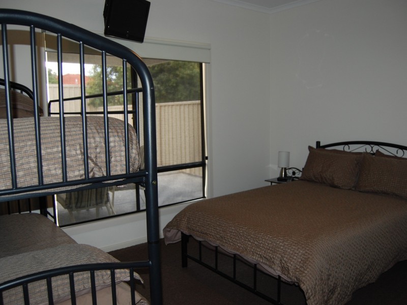 26 Grantley Avenue, Victor Harbor SA 5211