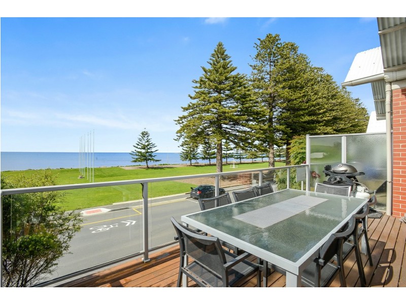 1/20 Flinders Parade, Victor Harbor SA 5211