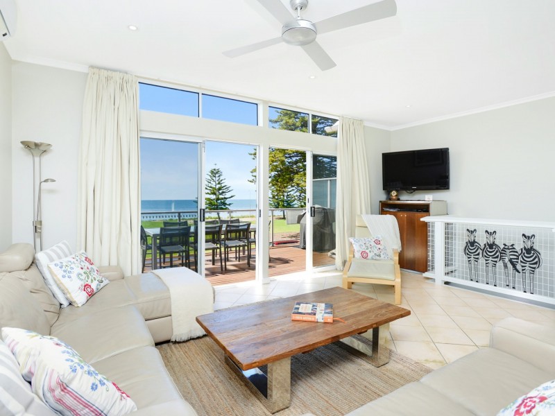 1/20 Flinders Parade, Victor Harbor SA 5211