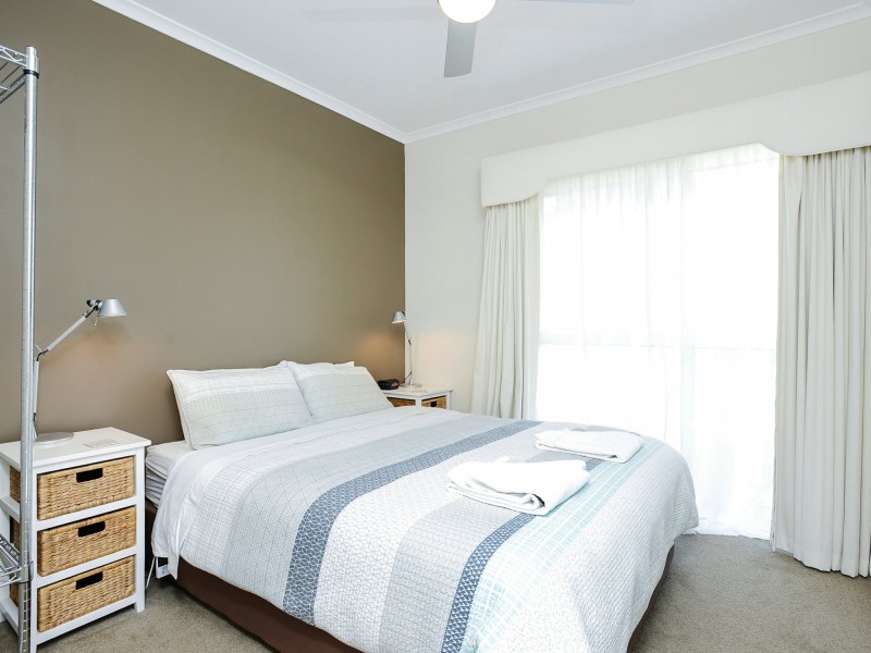 1/20 Flinders Parade, Victor Harbor SA 5211