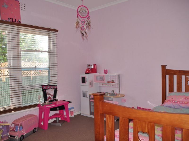 14 Leworthy Street, Victor Harbor SA 5211