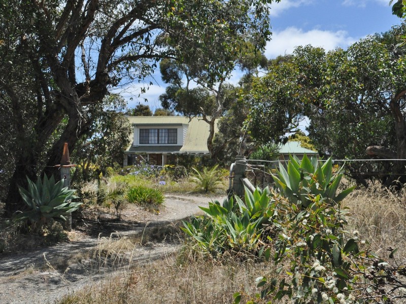 62 Day Road, Victor Harbor SA 5211