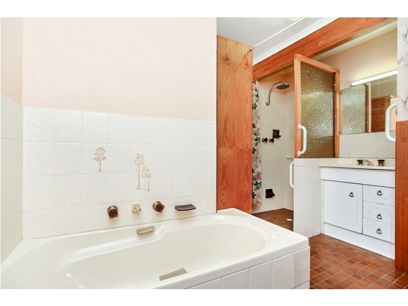 62 Day Road, Victor Harbor SA 5211