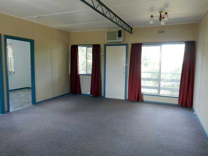 35 Russell Street, Encounter Bay SA 5211