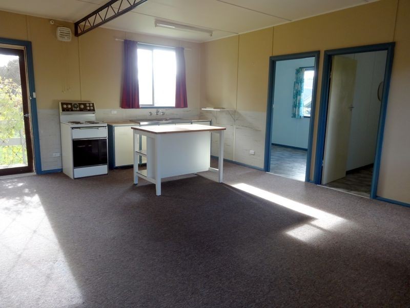 35 Russell Street, Encounter Bay SA 5211