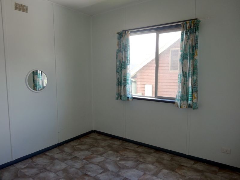 35 Russell Street, Encounter Bay SA 5211