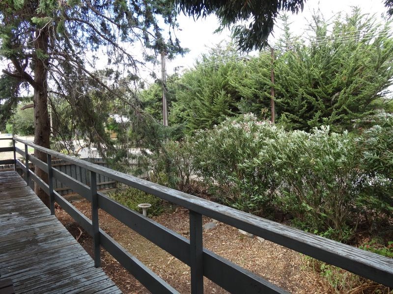 35 Russell Street, Encounter Bay SA 5211