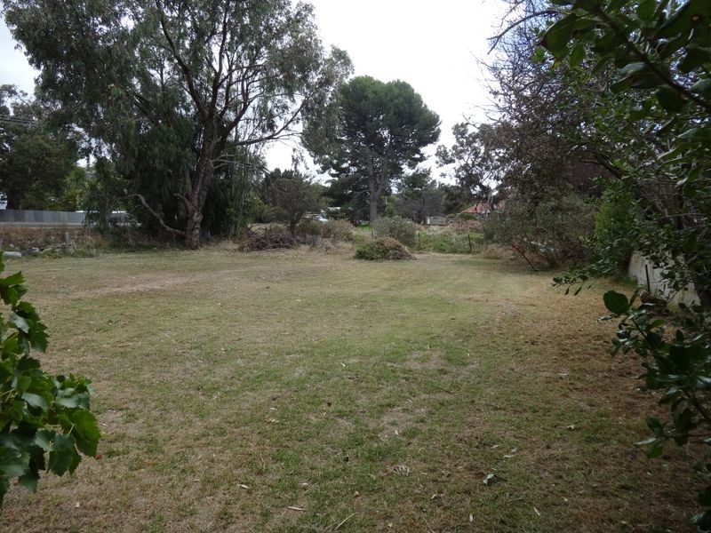 35 Russell Street, Encounter Bay SA 5211