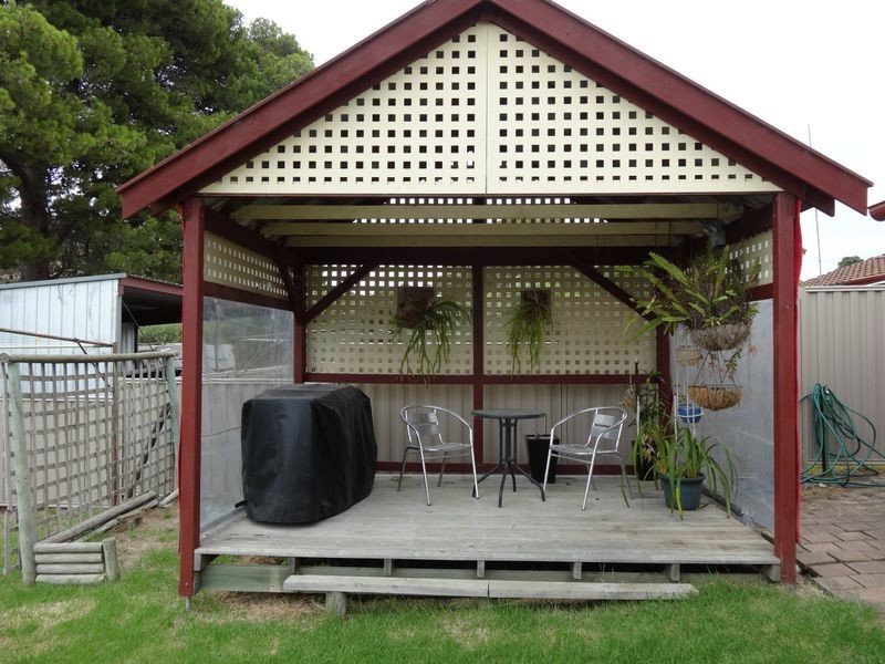 2/51 Grantley Avenue, Victor Harbor SA 5211