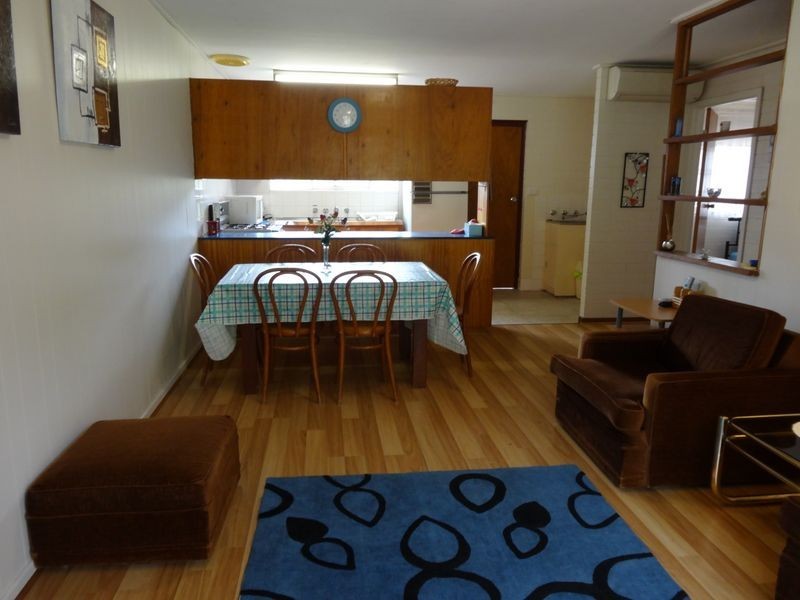 2/51 Grantley Avenue, Victor Harbor SA 5211