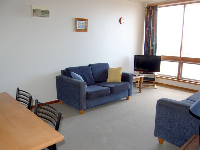 1/30 The Esplanade, Victor Harbor SA 5211