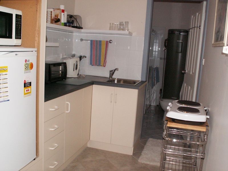 8 Eddy Court, Encounter Bay SA 5211