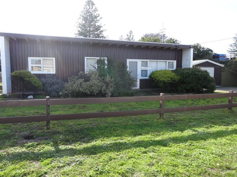 35 Newland Street, Victor Harbor SA 5211