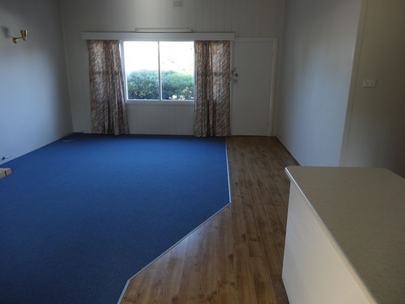 35 Newland Street, Victor Harbor SA 5211