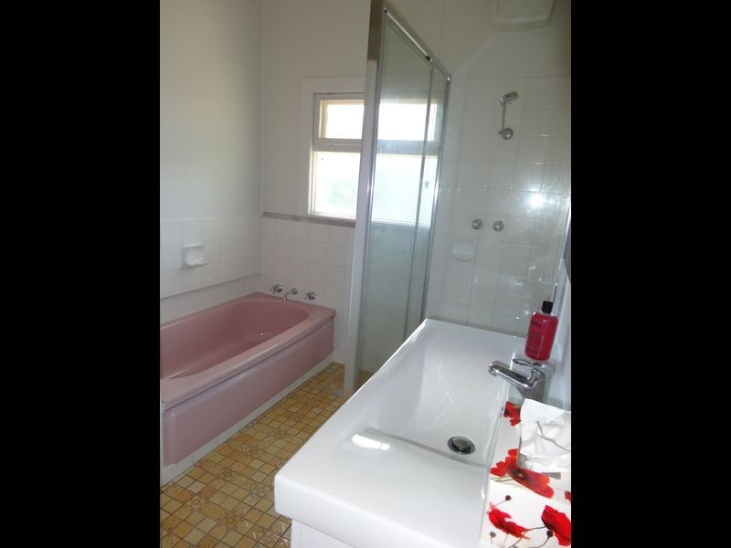 35 Newland Street, Victor Harbor SA 5211