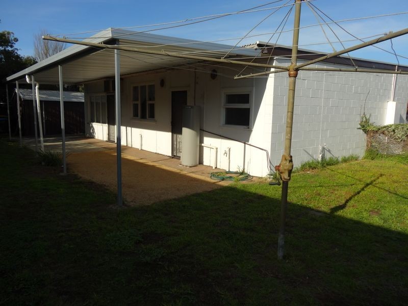 35 Newland Street, Victor Harbor SA 5211