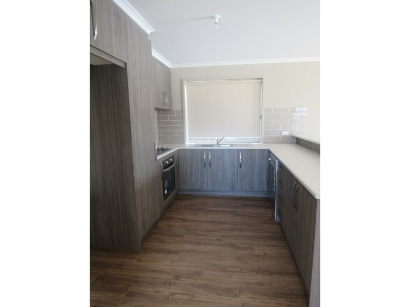 18 Sapphire Way, Hayborough SA 5211