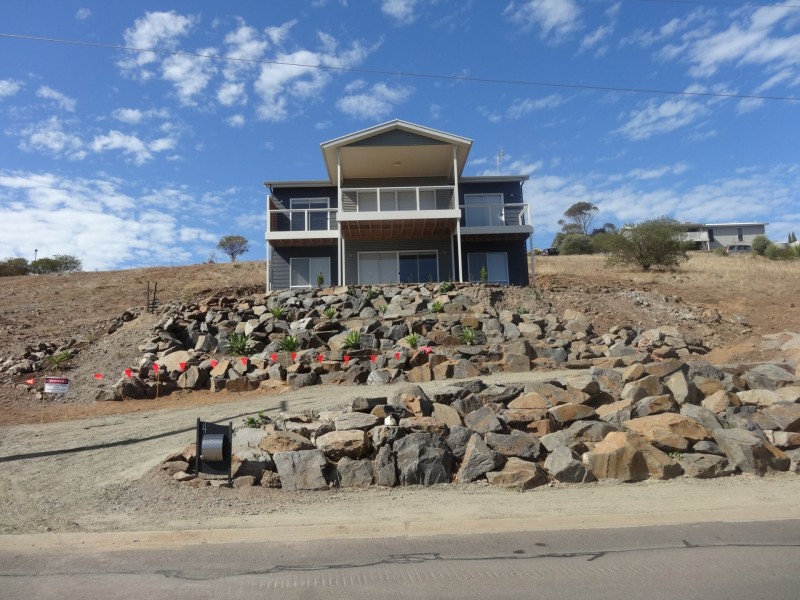 4 Laxton Street, Mccracken SA 5211