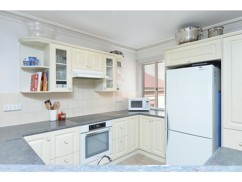 12A Esplanade, Victor Harbor SA 5211