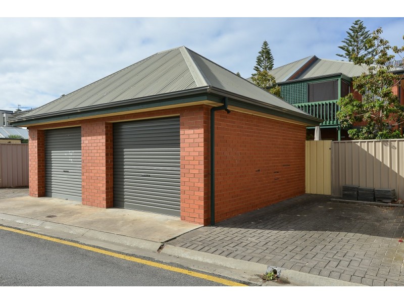 12A Esplanade, Victor Harbor SA 5211