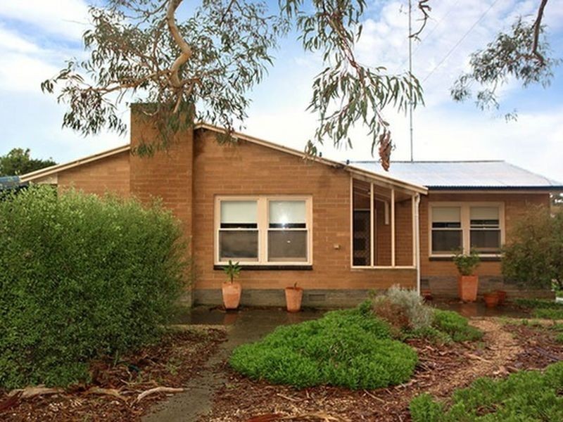 25 Churchill Road, Victor Harbor SA 5211