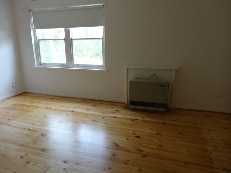 25 Churchill Road, Victor Harbor SA 5211