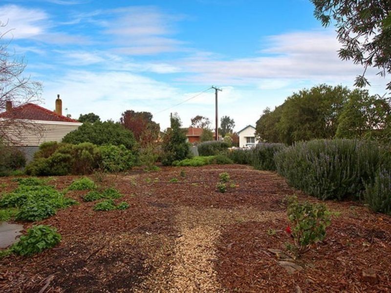 25 Churchill Road, Victor Harbor SA 5211