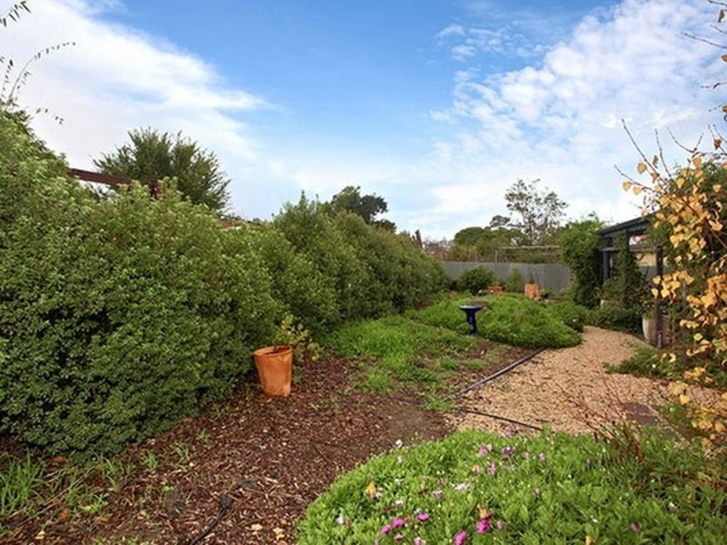 25 Churchill Road, Victor Harbor SA 5211