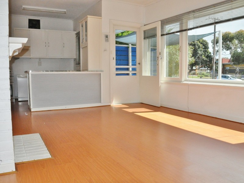 19 The Parkway, Victor Harbor SA 5211