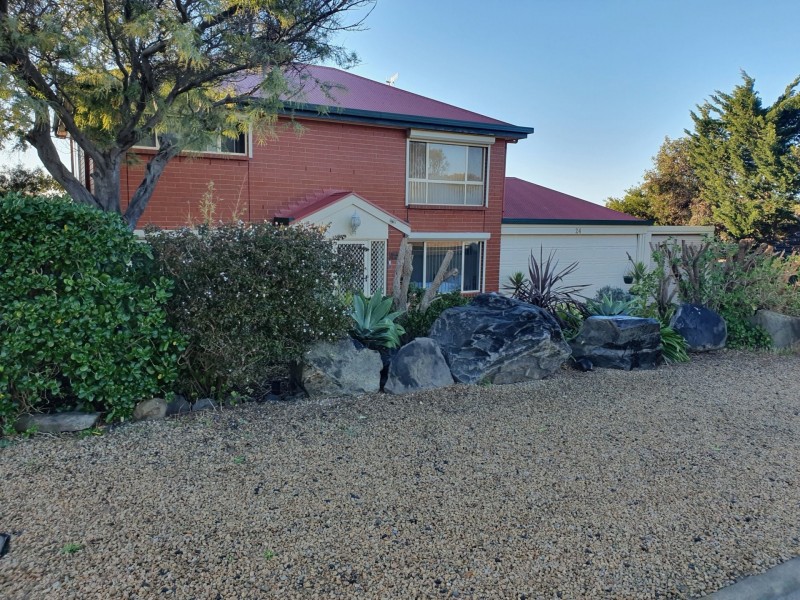 24 Three Gullies Road, Encounter Bay SA 5211
