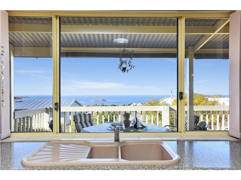 24 Three Gullies Road, Encounter Bay SA 5211