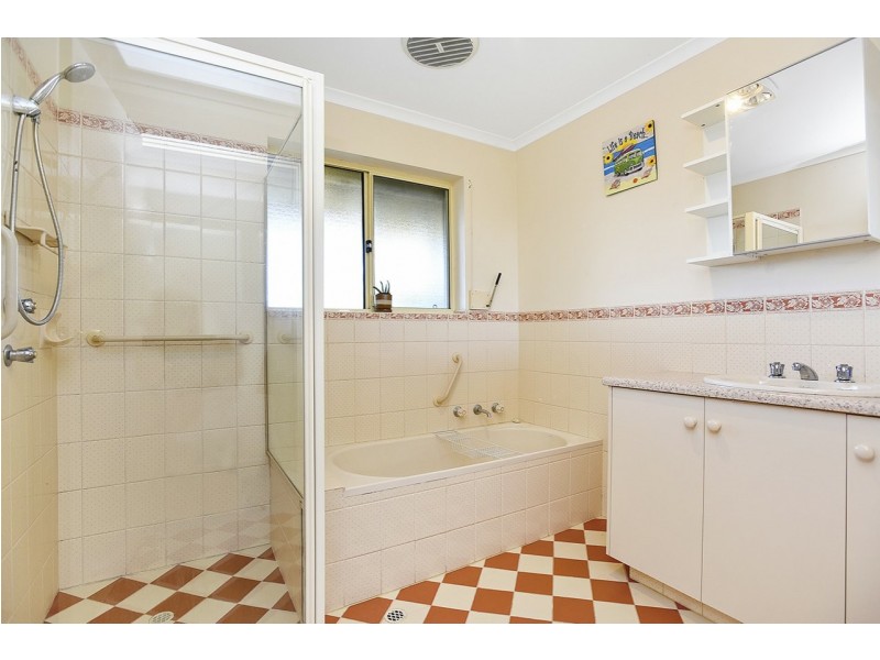 24 Three Gullies Road, Encounter Bay SA 5211