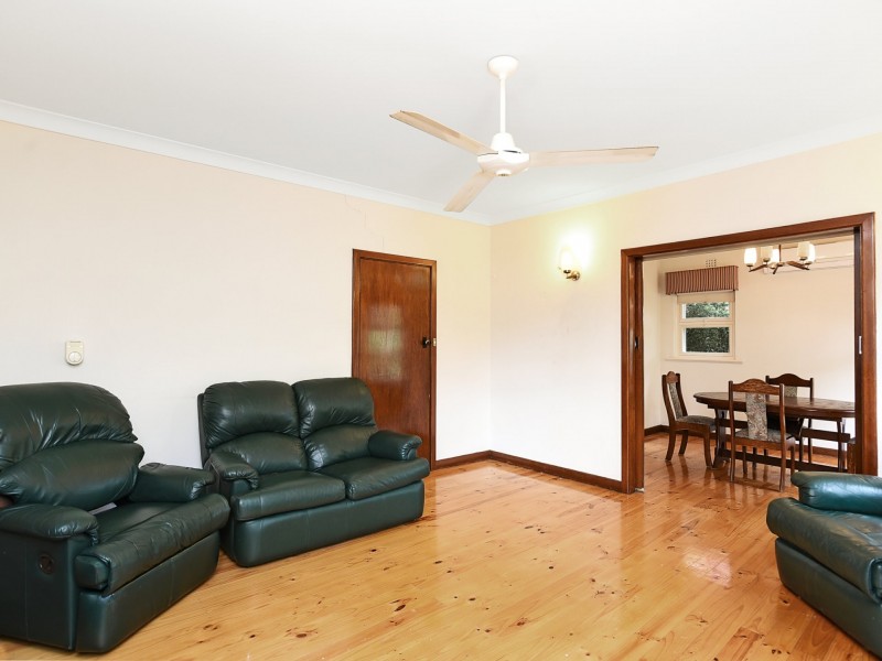 14 Oval Road, Victor Harbor SA 5211