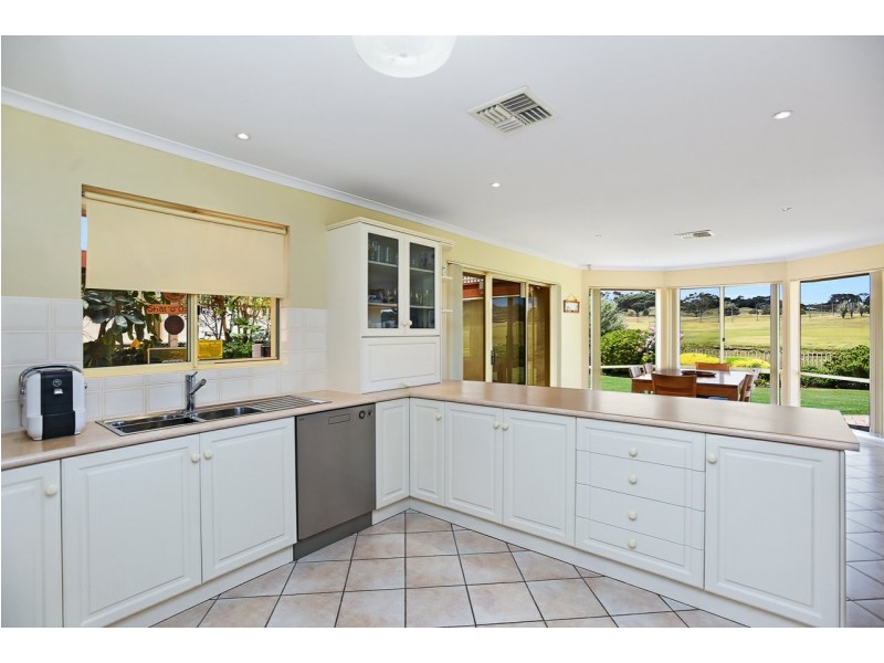 11 Tam O’Shanter Place, Mccracken SA 5211