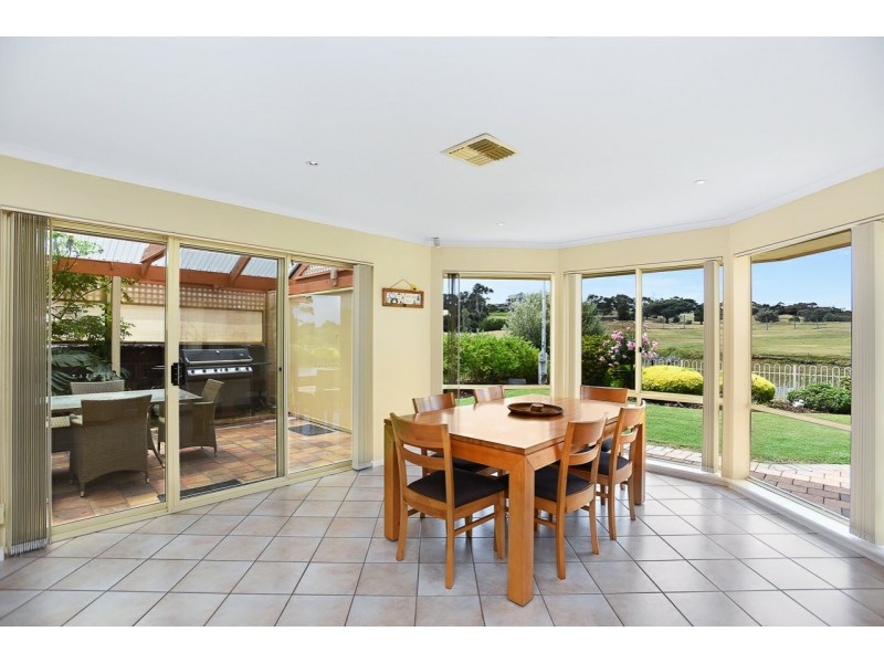 11 Tam O’Shanter Place, Mccracken SA 5211