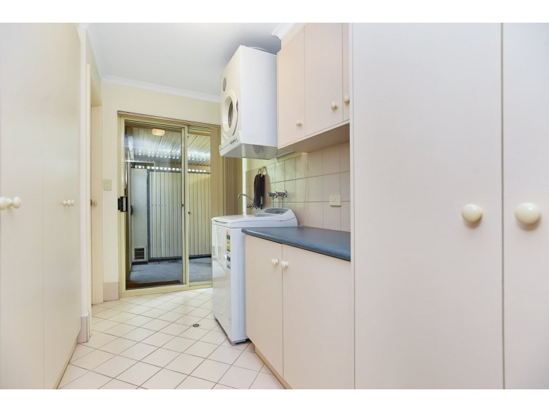 11 Tam O’Shanter Place, Mccracken SA 5211