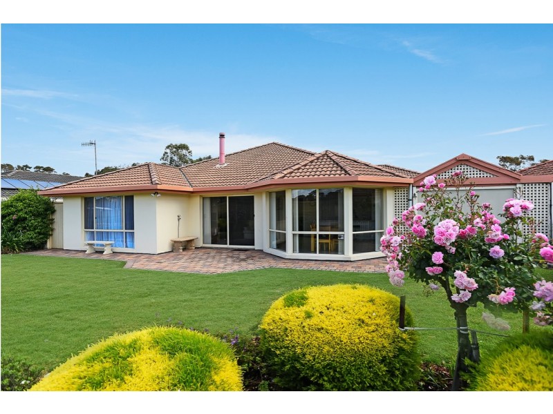 11 Tam O’Shanter Place, Mccracken SA 5211