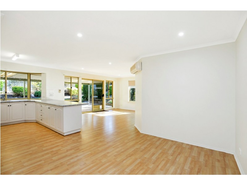8 Zilm Court, Encounter Bay SA 5211